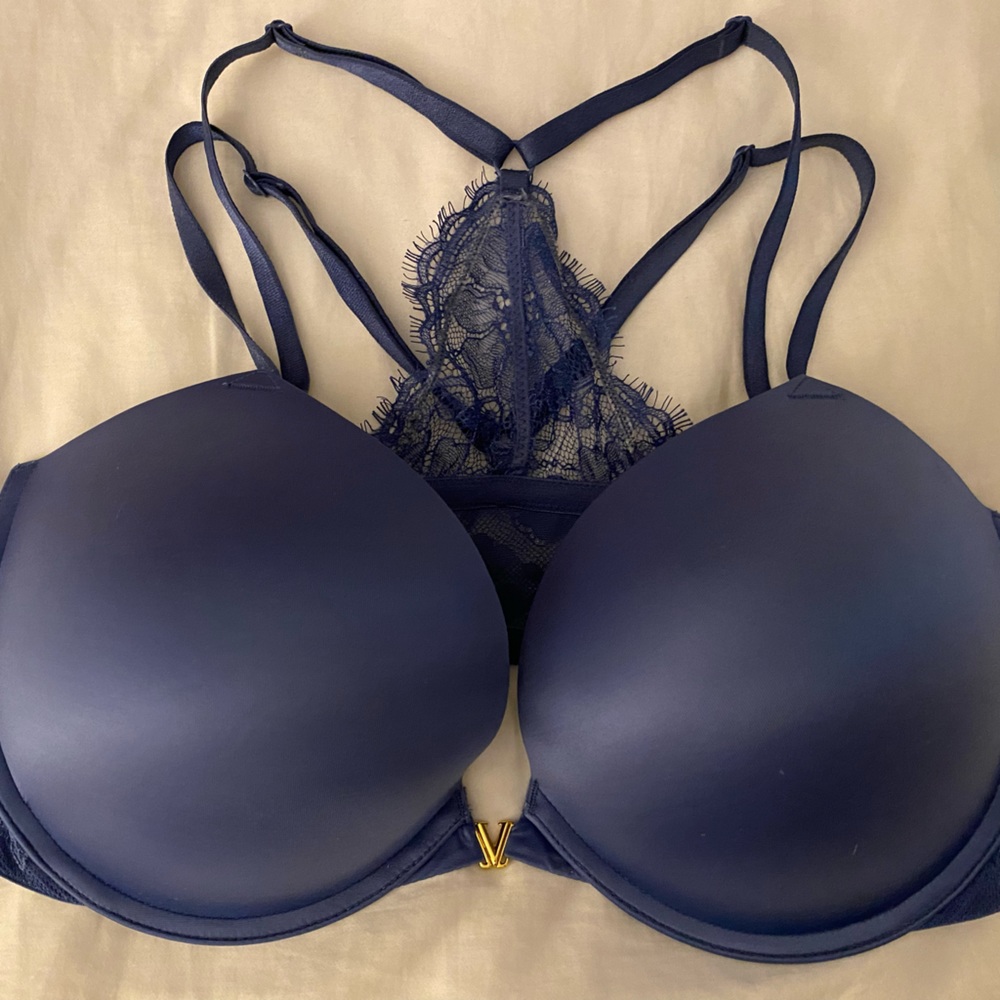 Victoria’s Secret Very Sexy Push Up 38DD